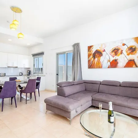 Villa Blue Horizon By